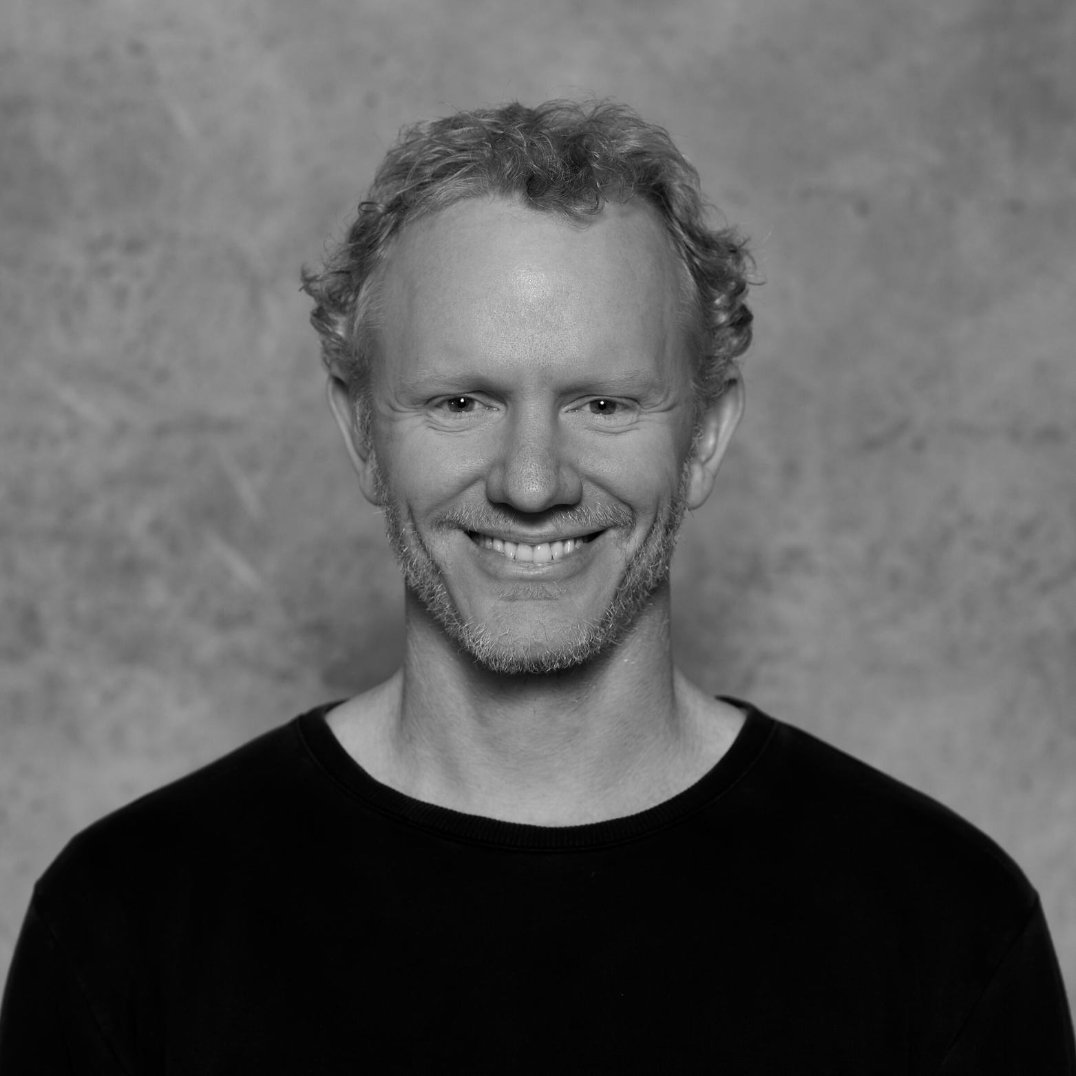 HM AND RH SIGNATURES (WHITE) (1)