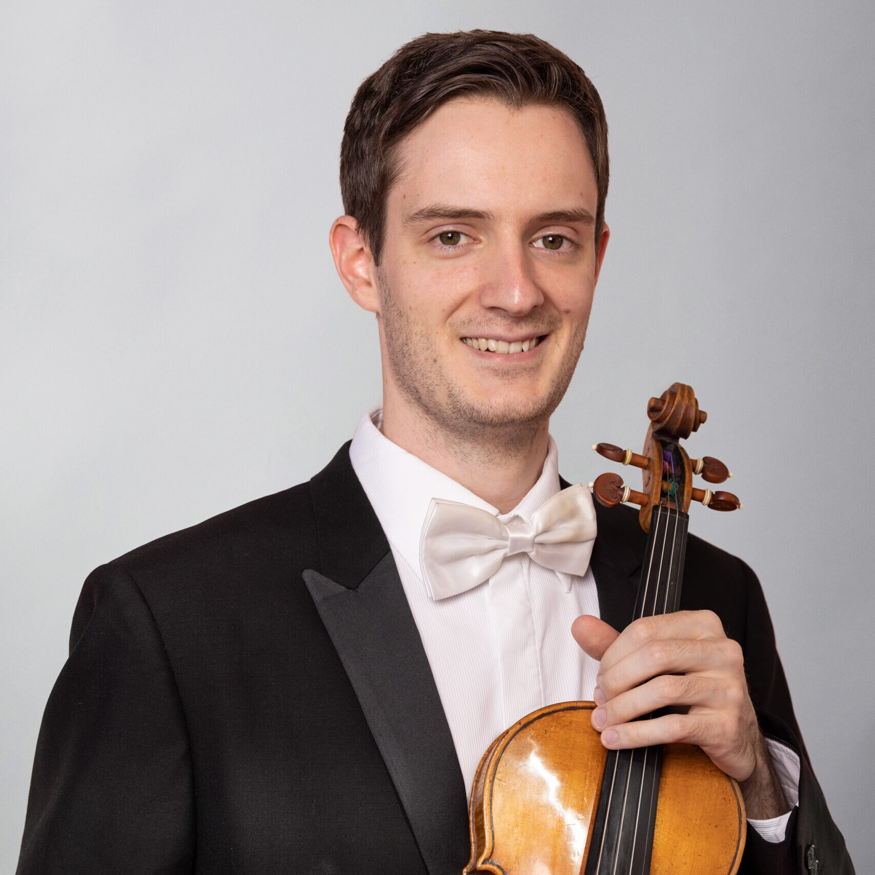 Violin_Riley Skevington_2022